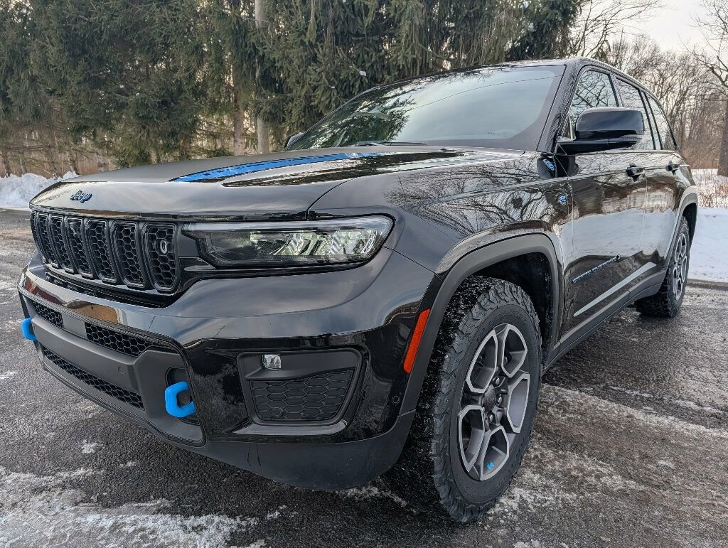 Used 2022 Jeep Grand Cherokee Trailhawk w/ Advanced Protech Group II image 12
