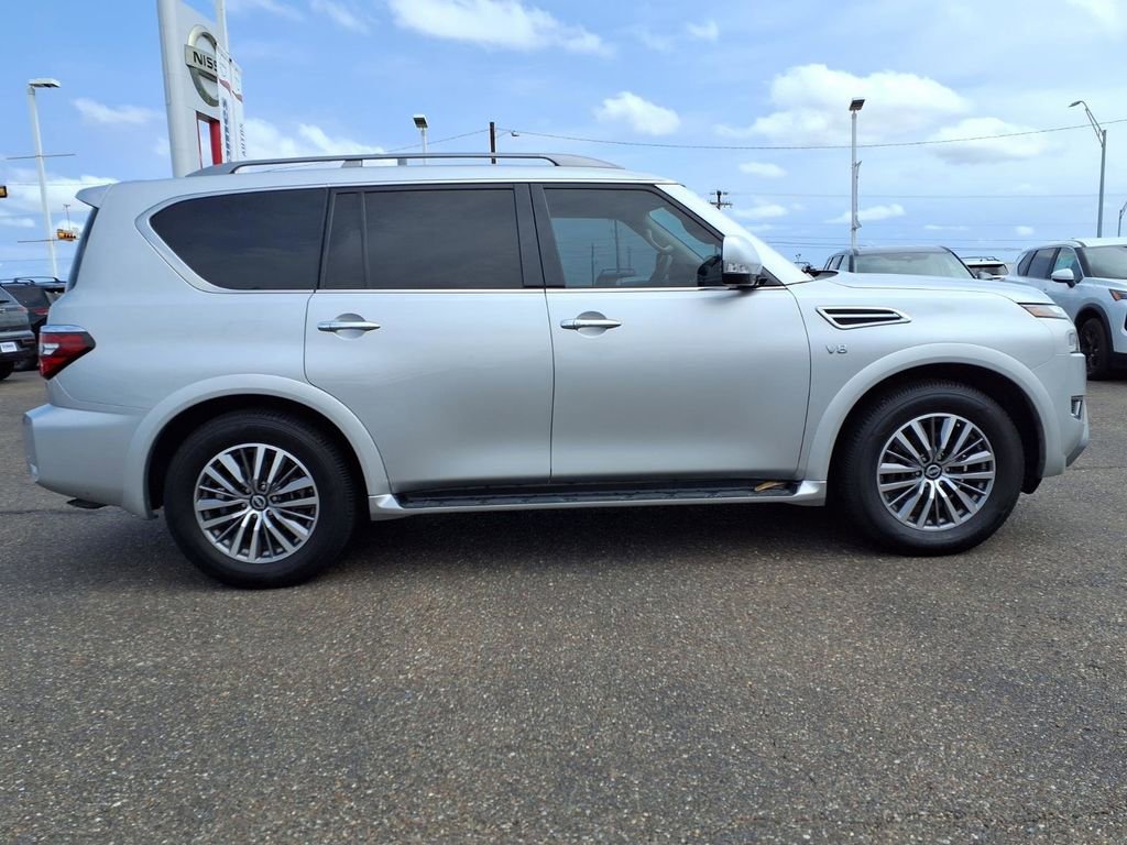 Used 2022 Nissan Armada SV w/ SV Appearance Package RWD image 9
