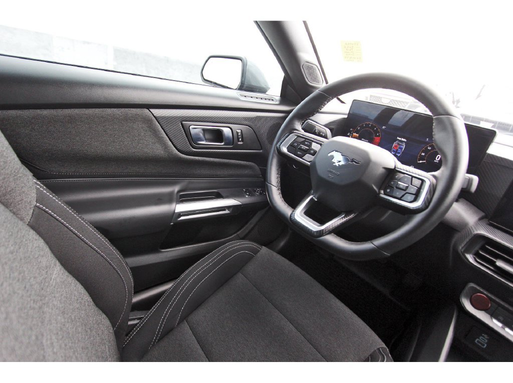 Used 2025 Ford Mustang Coupe RWD image 8