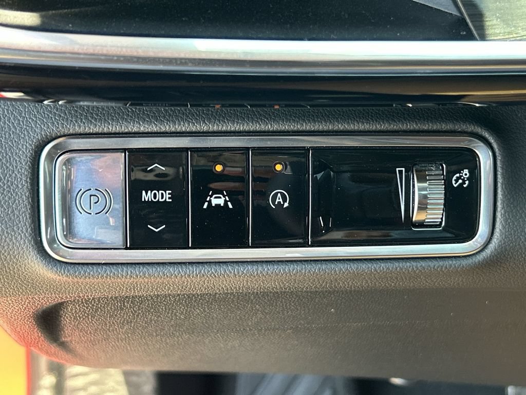 Used 2025 Buick Envision Sport Touring AWD/4WD image 18