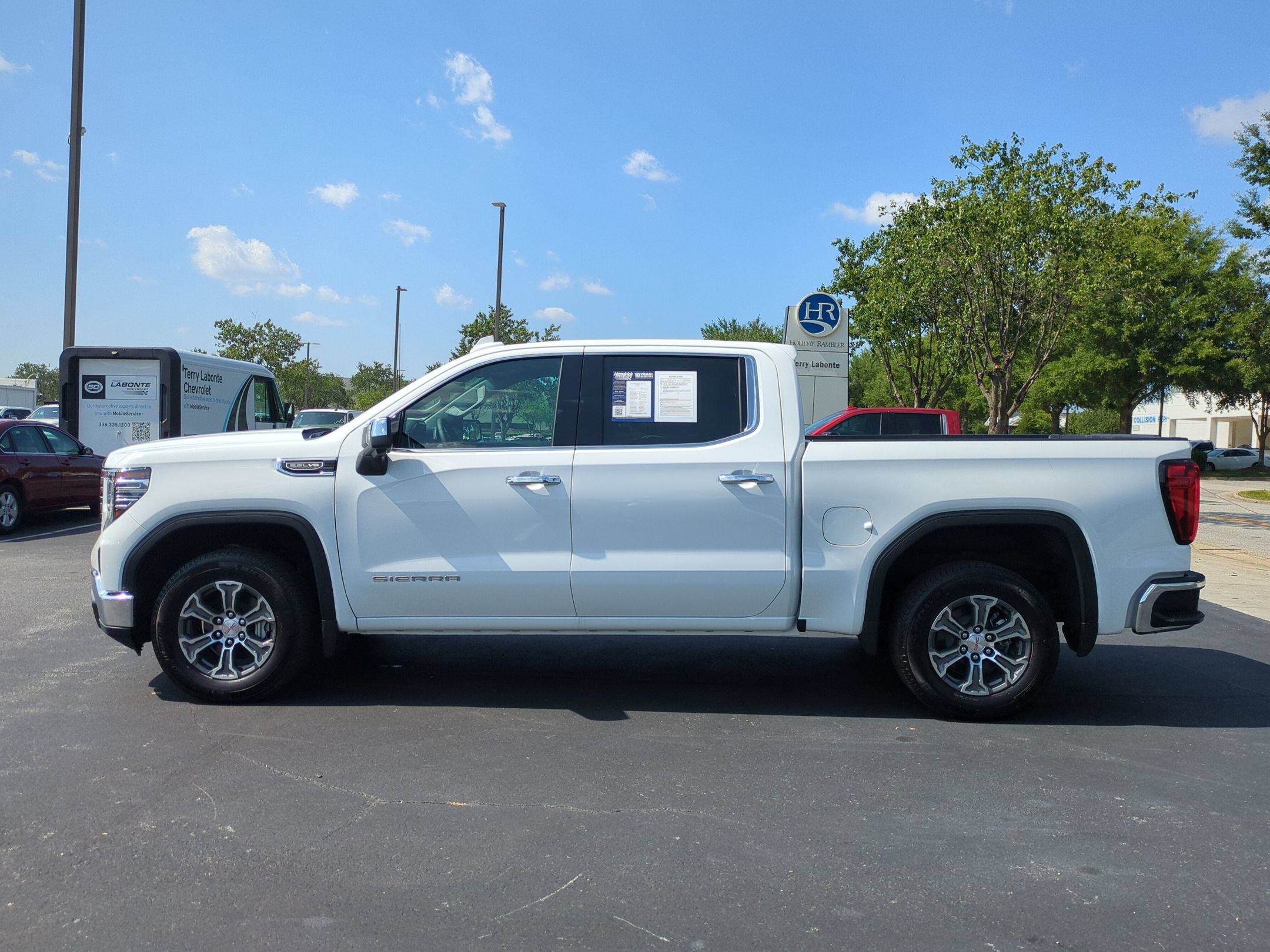 Used 2026 GMC Sierra 1500 SLT RWD image 7