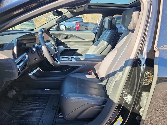 Certified 2024 Cadillac Lyriq Luxury w/ LPO, Floor Liner Package image 13