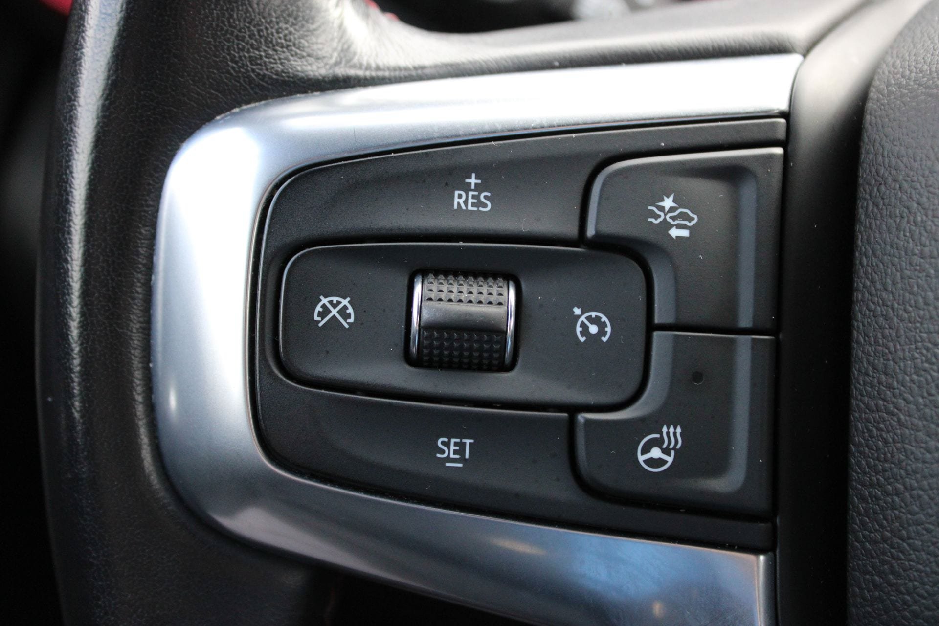 Used 2020 Chevrolet Blazer RS FWD image 28