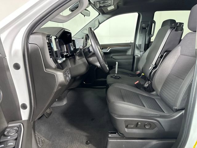 Used 2022 Chevrolet Silverado 1500 LT image 11