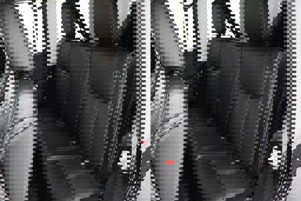 Used 2017 Jeep Wrangler Unlimited Rubicon image 15