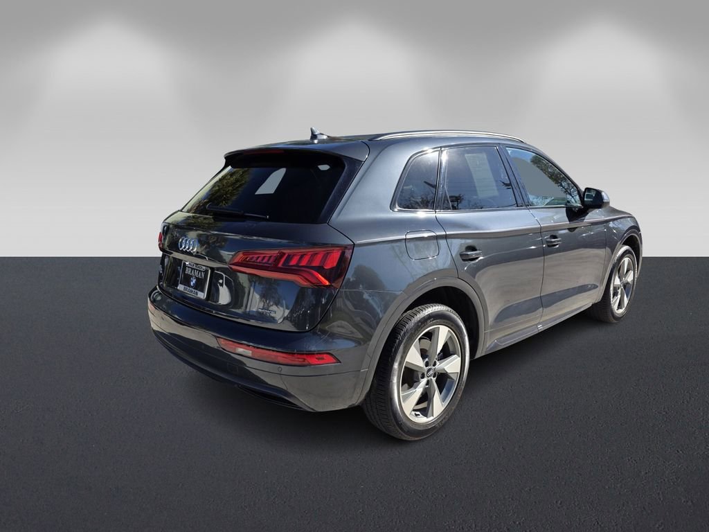 Used 2020 Audi Q5 2.0T Premium w/ Titanium Sport Package image 5