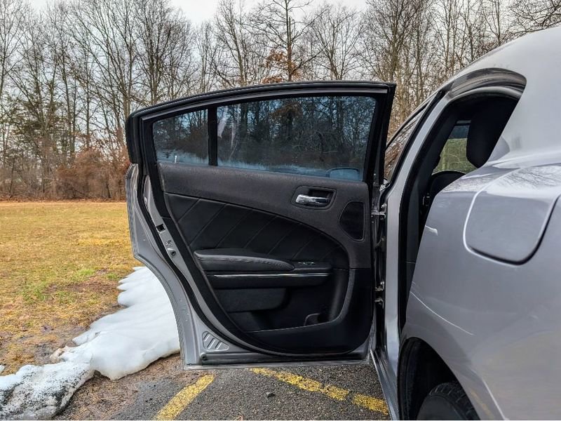 Used 2014 Dodge Charger R/T w/ Wheels & Tunes Group image 11