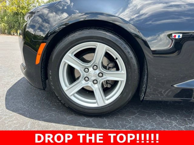 Used 2020 Chevrolet Camaro LT RWD image 9
