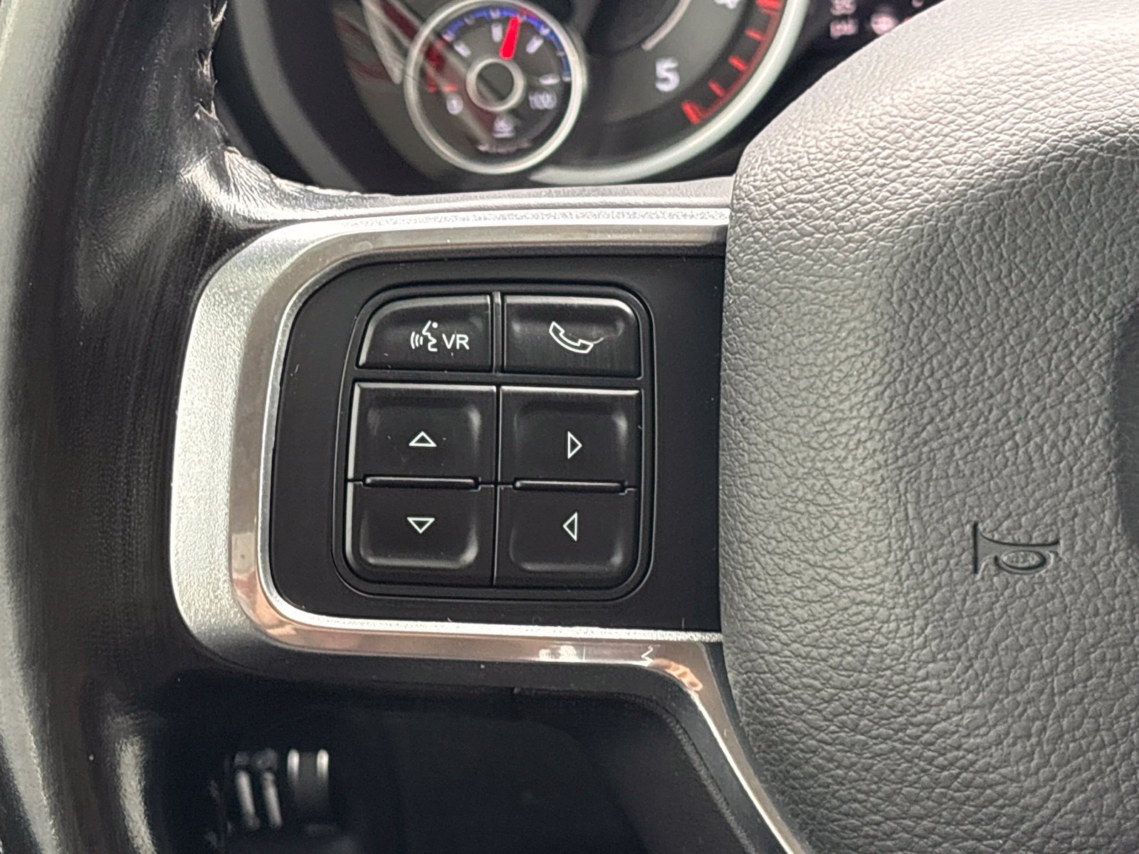 Used 2022 RAM 2500 Laramie AWD/4WD image 29