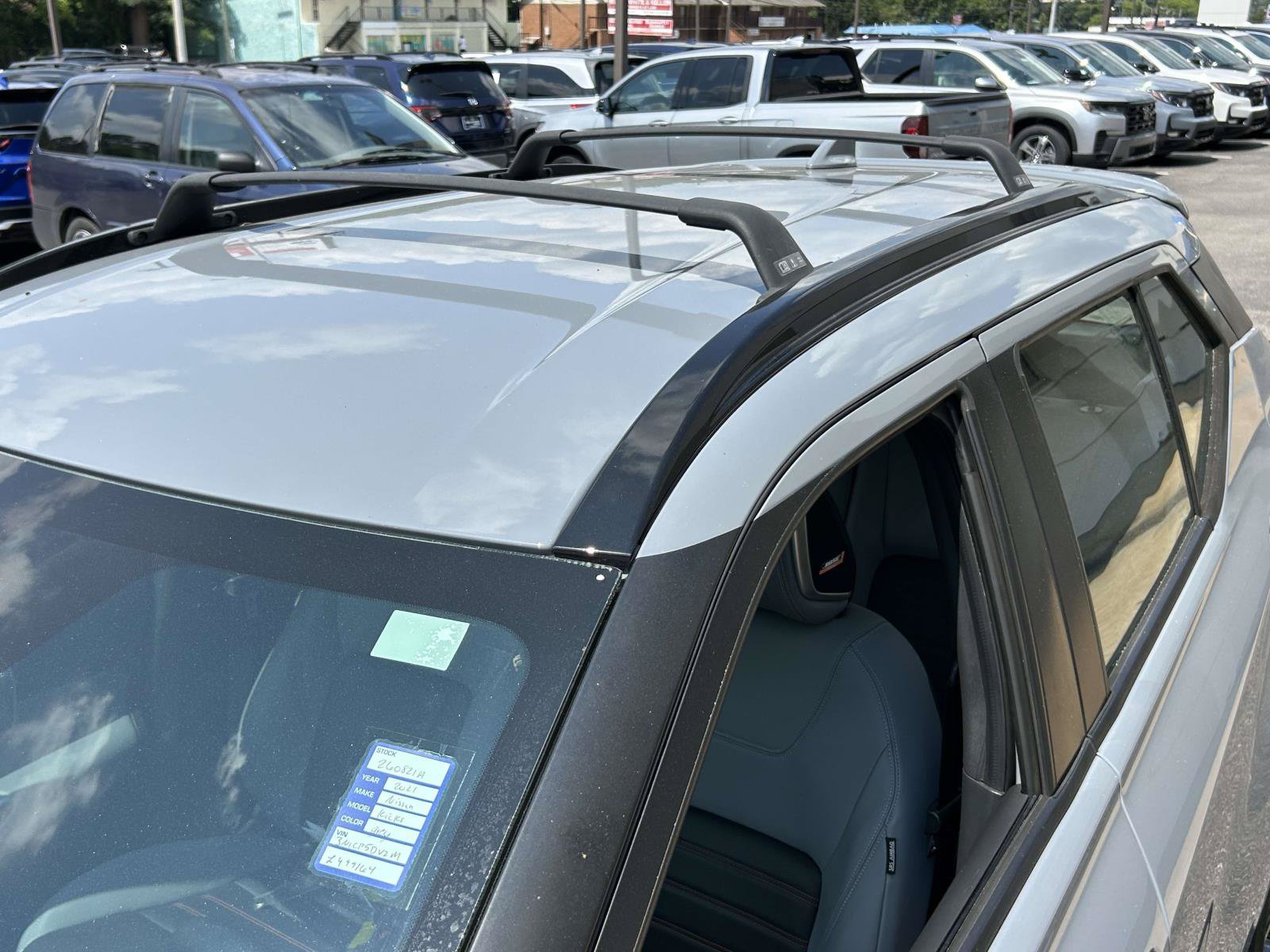 Used 2021 Nissan Kicks SR w/ SR Premium Package FWD image 6