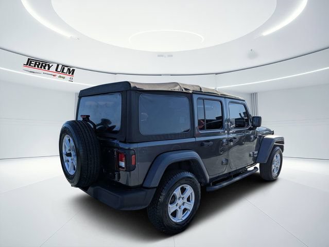 Used 2018 Jeep Wrangler Unlimited Sport S AWD/4WD image 3