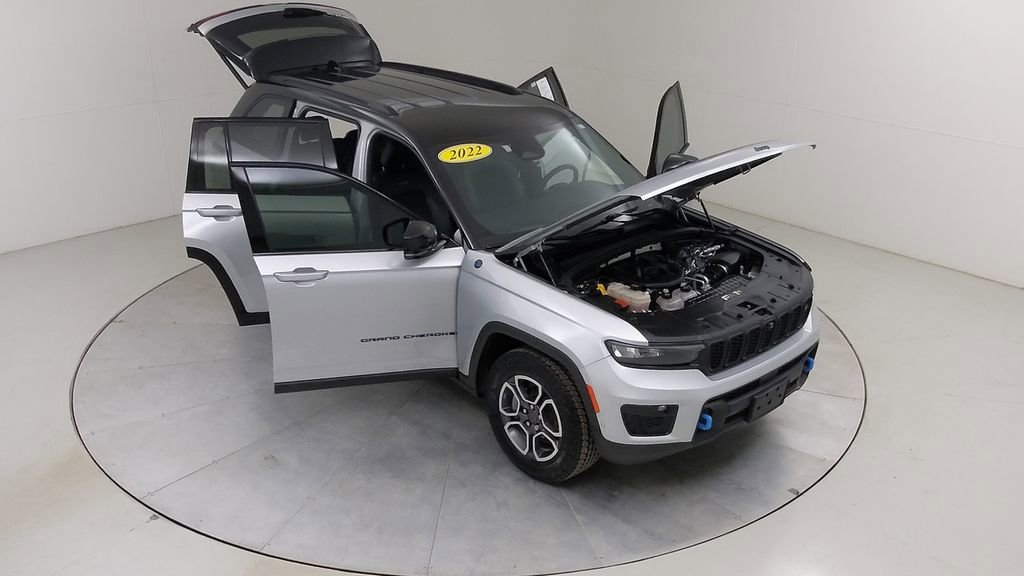 Used 2022 Jeep Grand Cherokee Trailhawk w/ Rear Seat Video Group 1 image 45