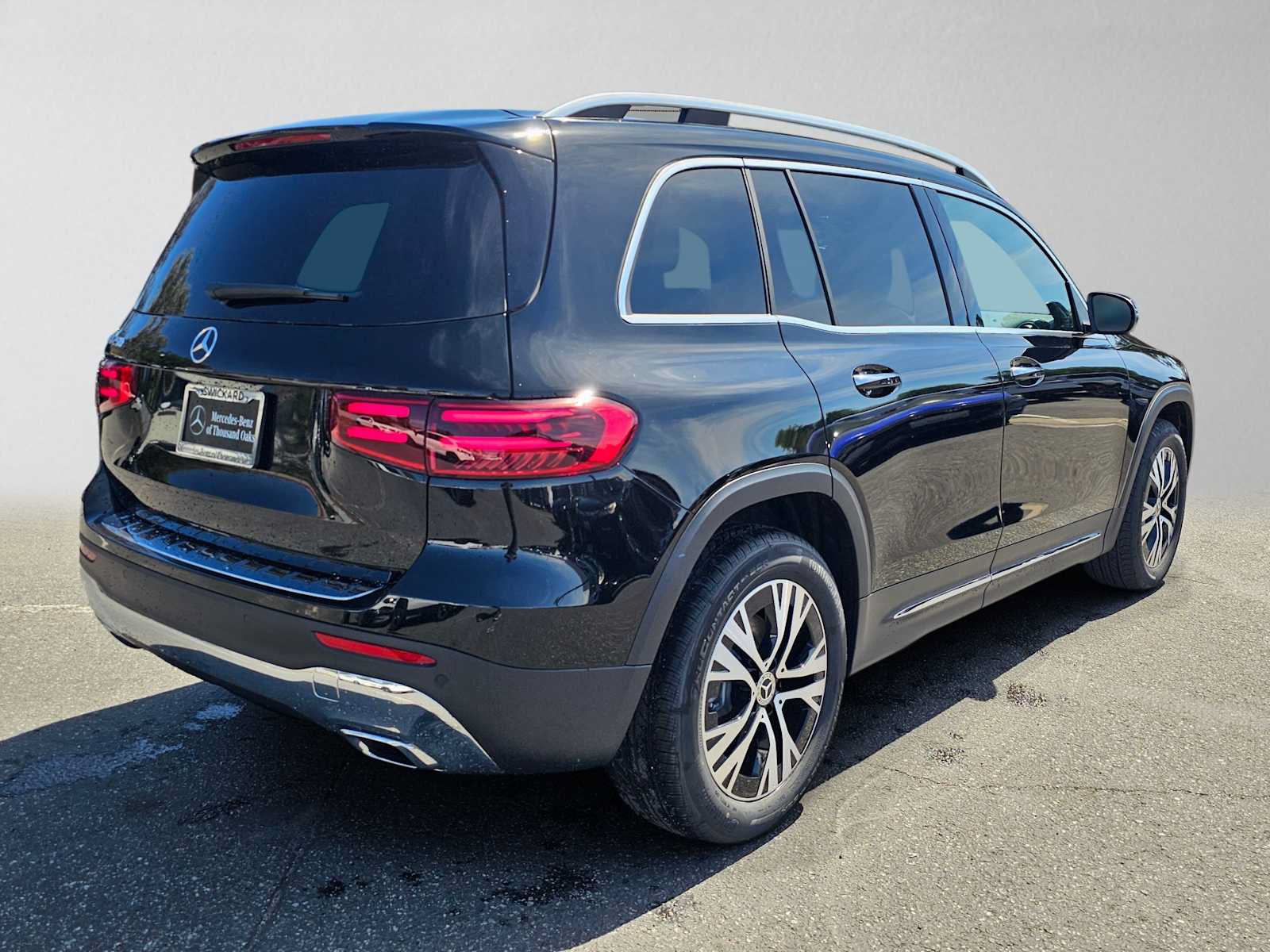 New 2026 Mercedes-Benz GLB 250 image 3