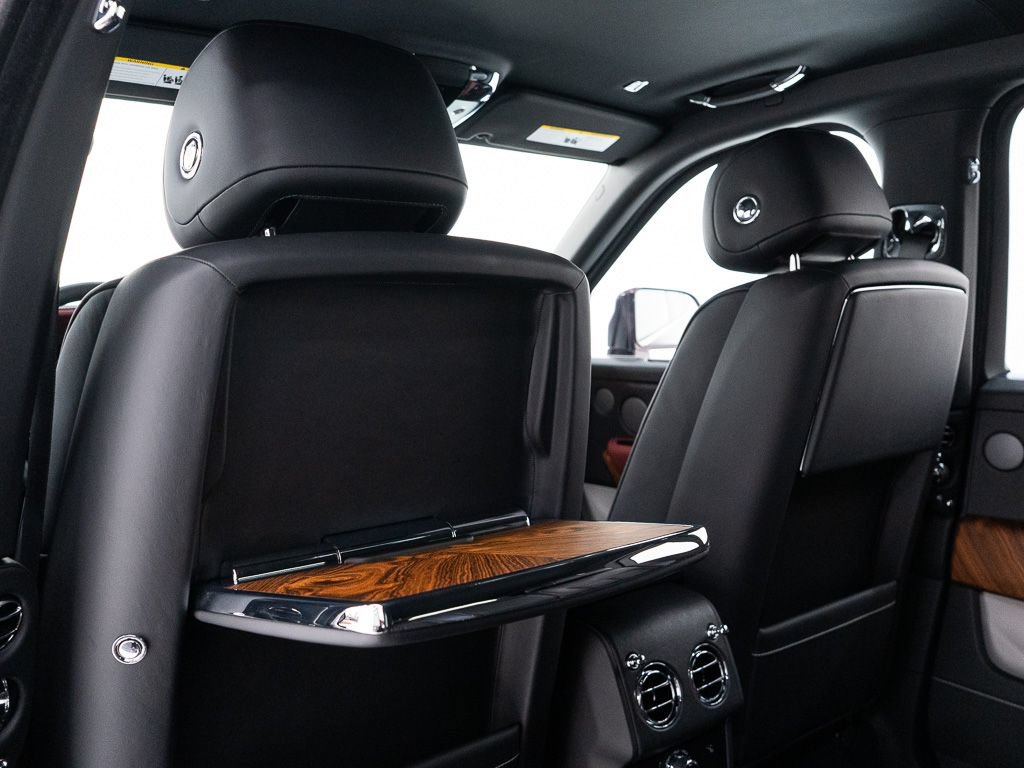 Certified 2023 Rolls-Royce Cullinan AWD/4WD image 24