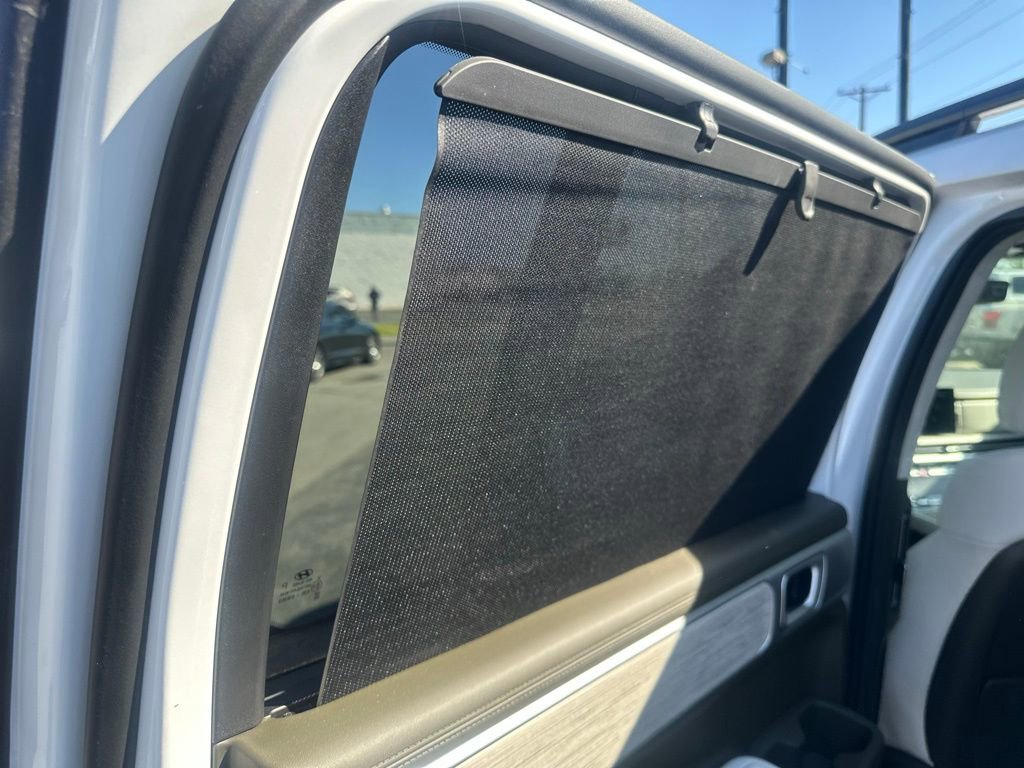 Used 2025 Hyundai Santa Fe Calligraphy image 16