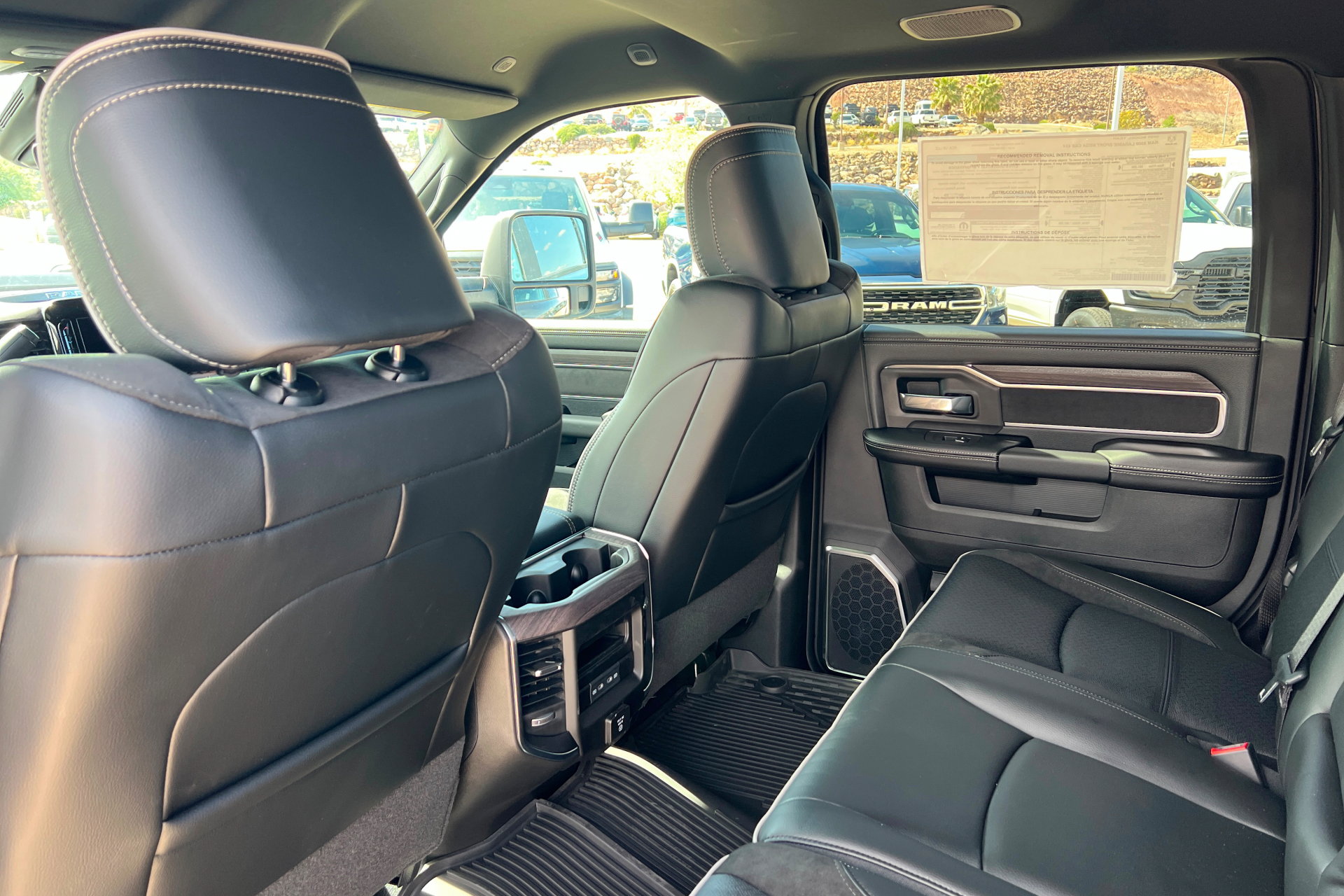 New 2026 RAM 3500 Laramie AWD/4WD image 19