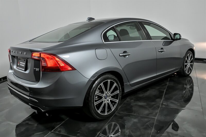 Used 2018 Volvo S60 T5 Inscription FWD image 10