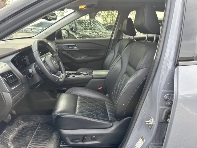 Used 2021 Nissan Rogue Platinum image 13