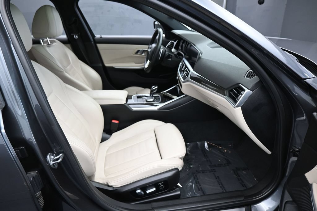 Used 2020 BMW 330i Sedan w/ Convenience Package RWD image 41