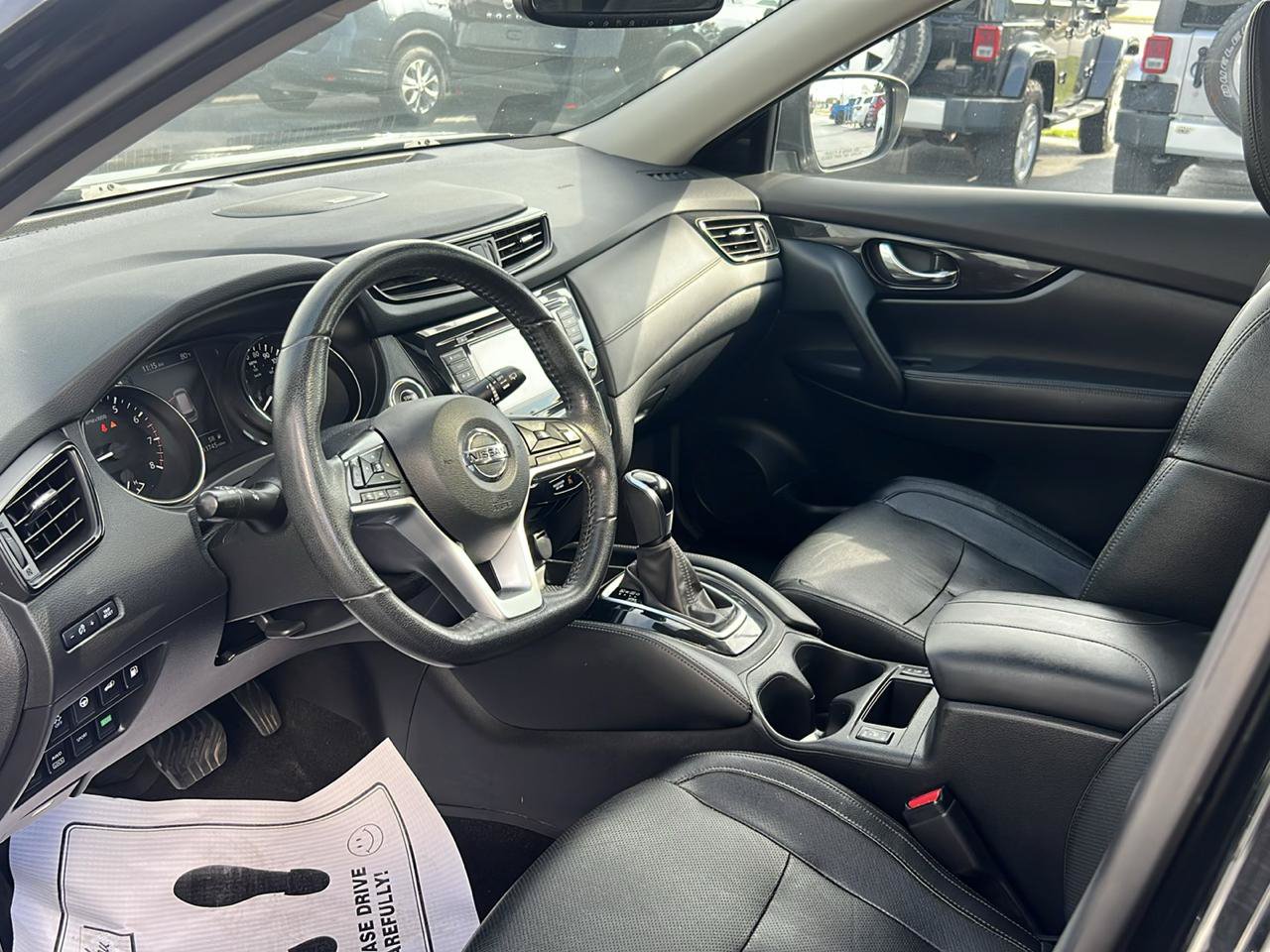 Used 2020 Nissan Rogue SL AWD/4WD image 17