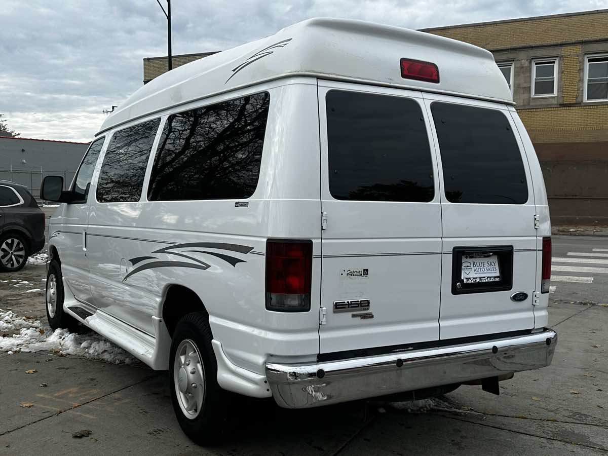 Used 2009 Ford E-150 and Econoline 150 XLT image 6