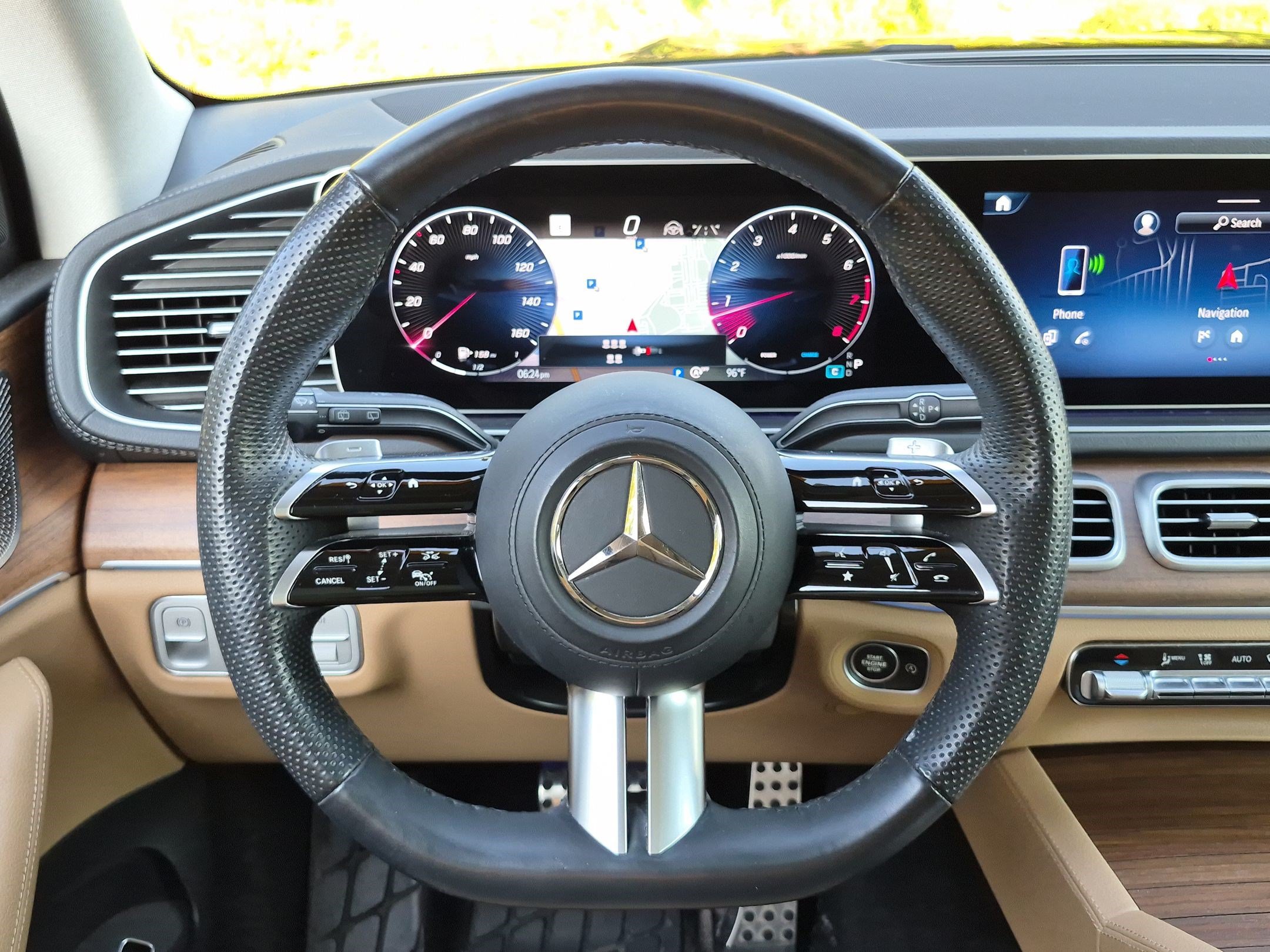 Used 2024 Mercedes-Benz GLS 450 4MATIC image 13