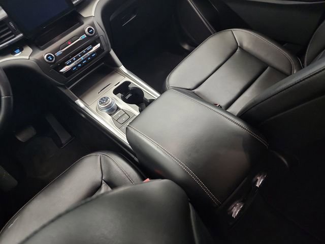 Used 2020 Ford Explorer XLT w/ Equipment Group 202A image 23
