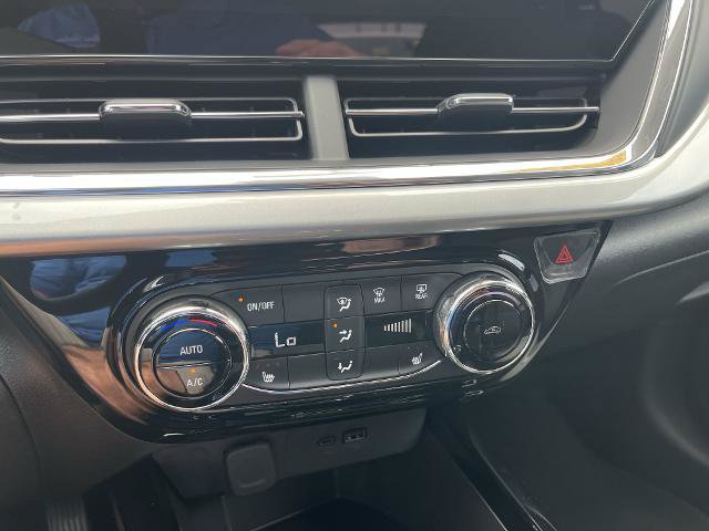 New 2026 Chevrolet Trax LT w/ LT Convenience Package FWD image 9
