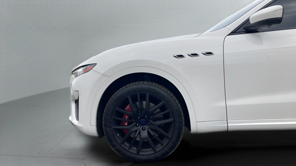 Used 2019 Maserati Levante GTS AWD/4WD image 27