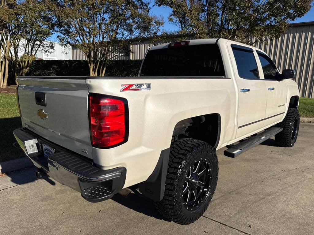Used 2014 Chevrolet Silverado 1500 LTZ AWD/4WD image 3