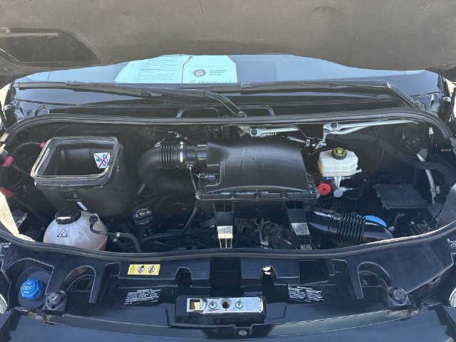 Used 2022 Mercedes-Benz Sprinter 2500 image 26