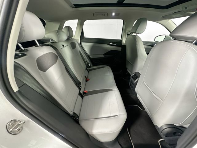 Used 2023 Volkswagen Taos SE image 28