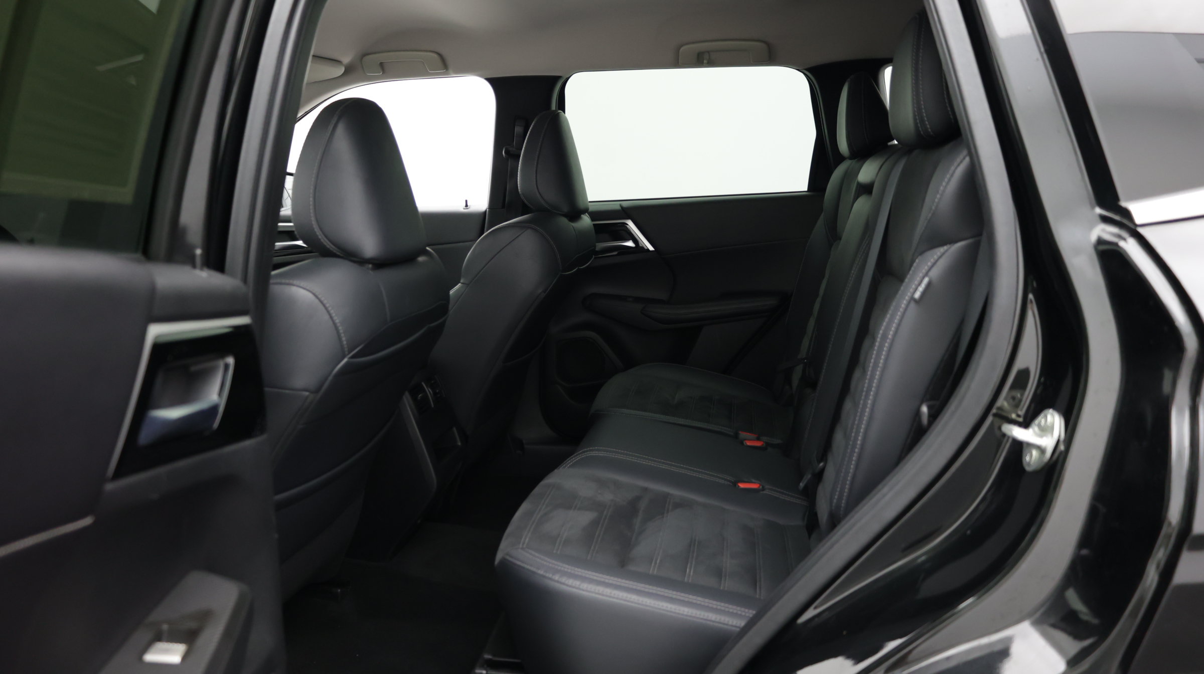 Used 2022 Mitsubishi Outlander SE FWD image 28