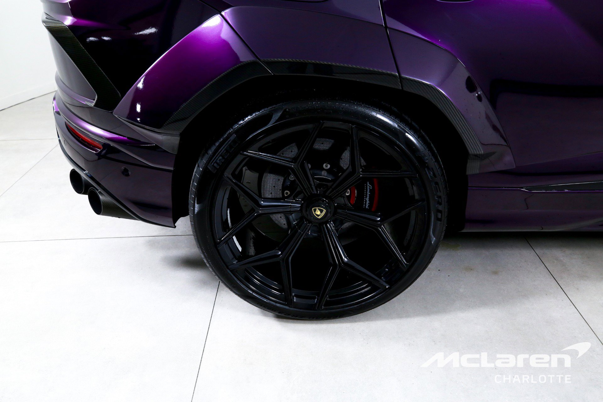 Used 2019 Lamborghini Urus image 39