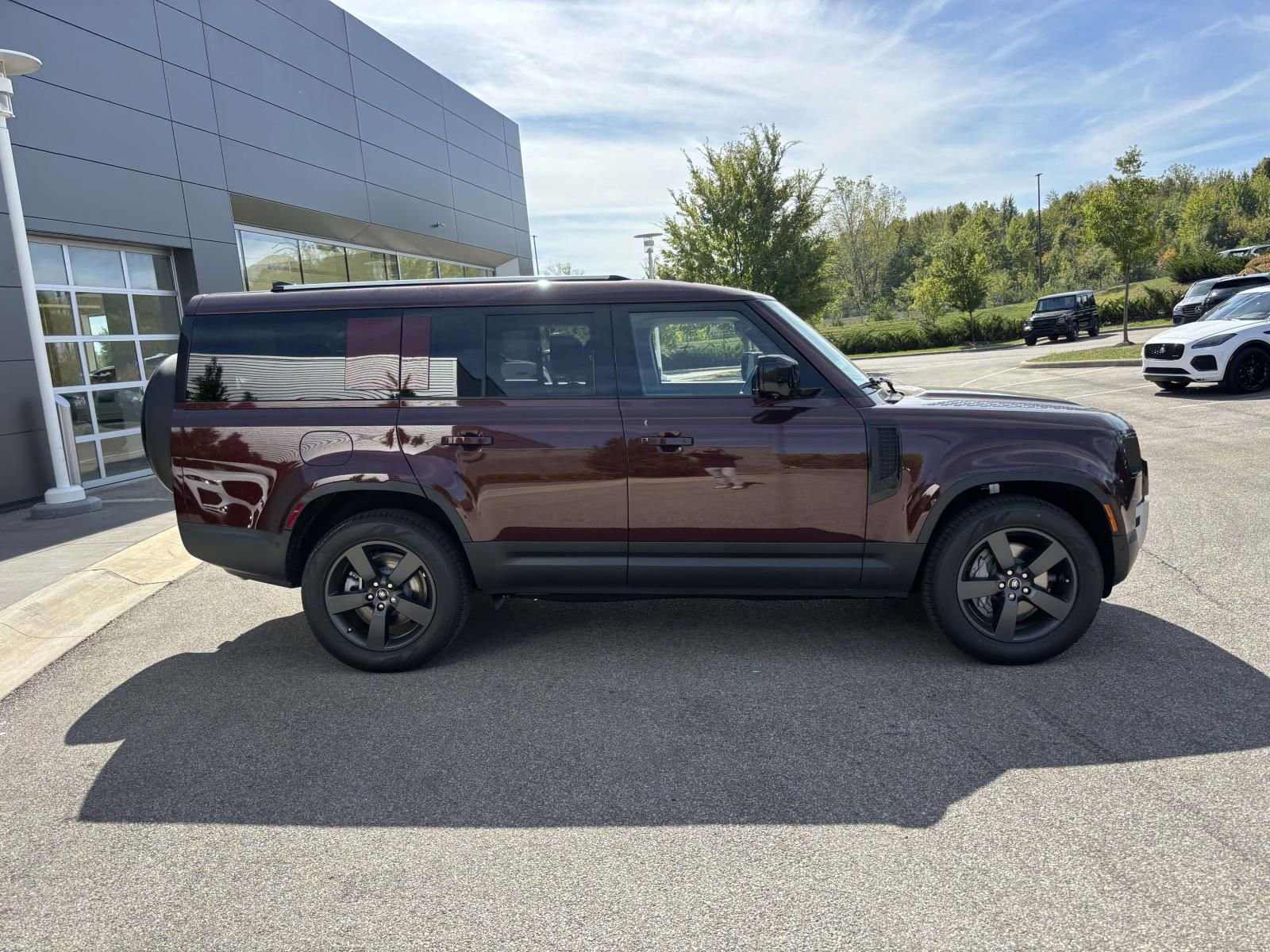 New 2025 Land Rover Defender 130 S AWD/4WD image 4