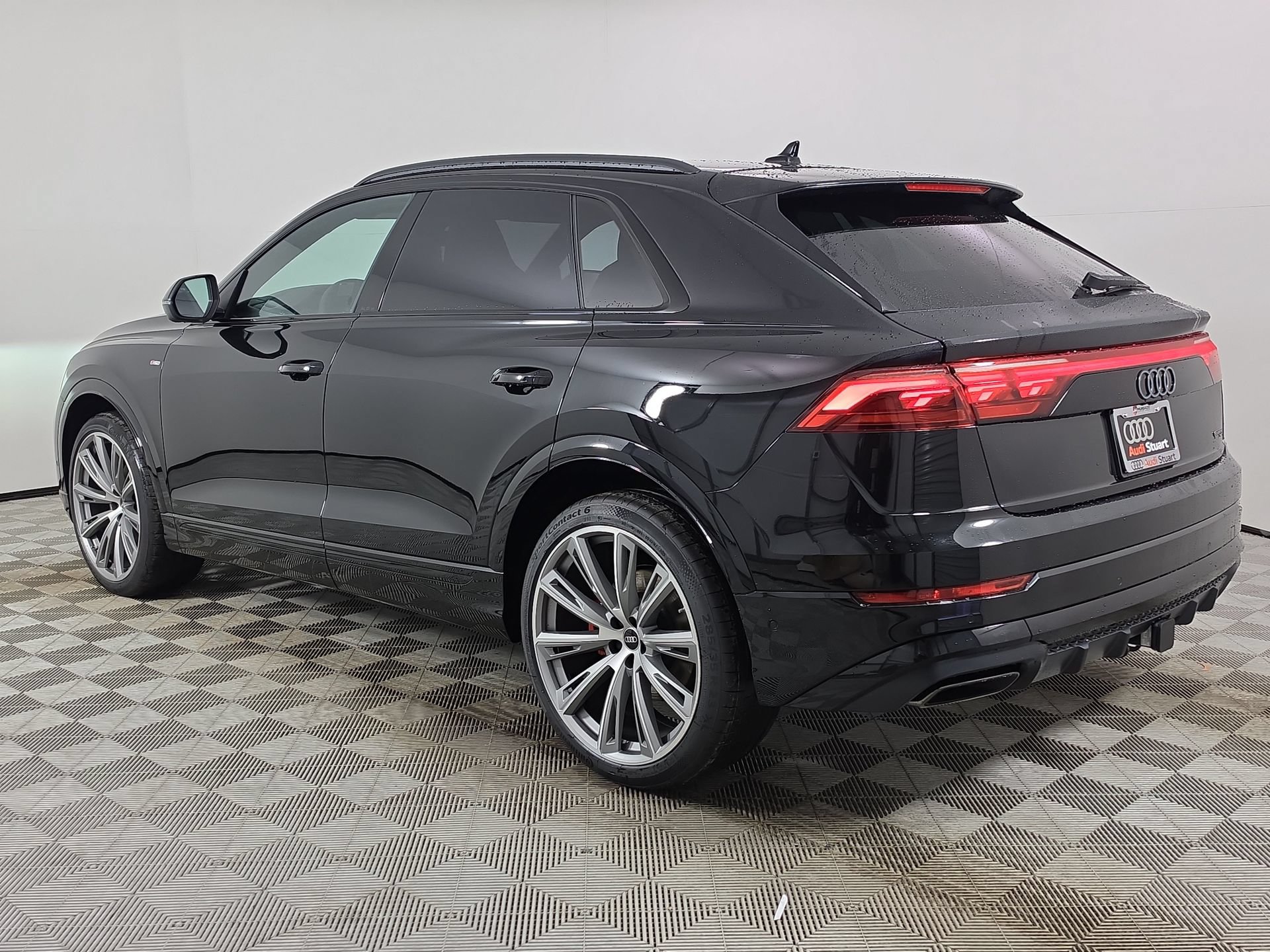 New 2026 Audi Q8 Prestige AWD/4WD image 4