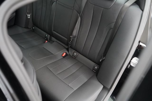 Used 2023 BMW 530e xDrive w/ Convenience Package image 31