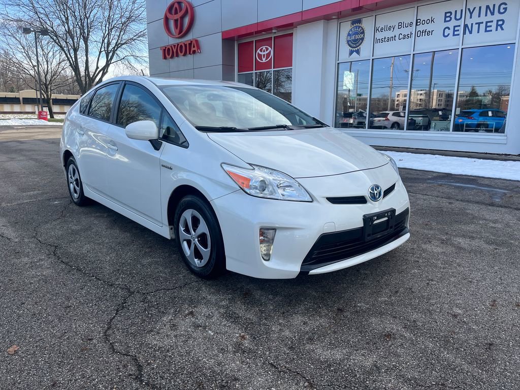 Used 2015 Toyota Prius Three image 7