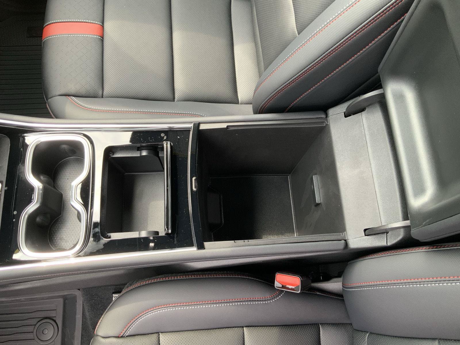 New 2026 Chevrolet Traverse RS w/ LPO, Floor Liner Package FWD image 48