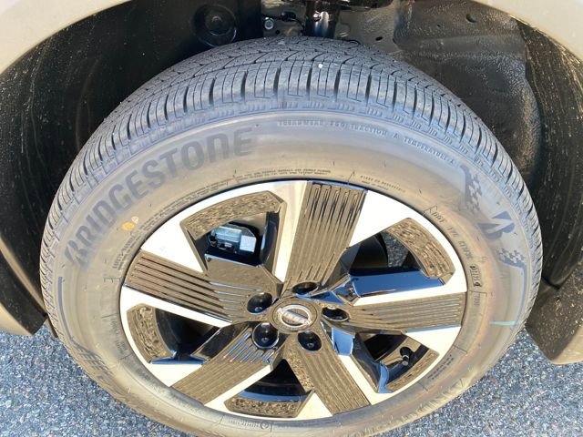 New 2026 Nissan Kicks SV w/ SV Premium Package image 24