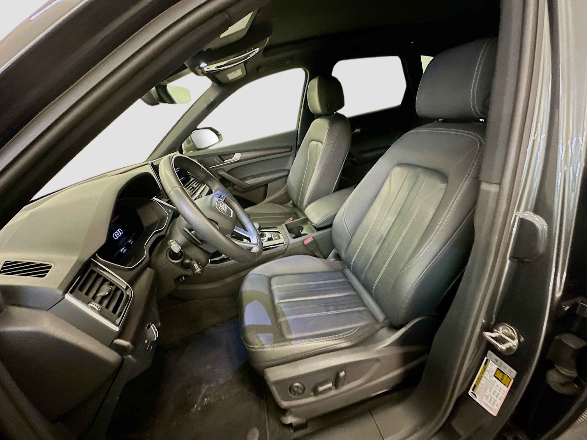 Used 2023 Audi Q5 2.0T Premium Plus w/ Premium Plus Package image 13