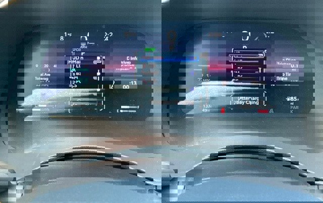 Used 2025 Toyota Highlander Platinum image 25