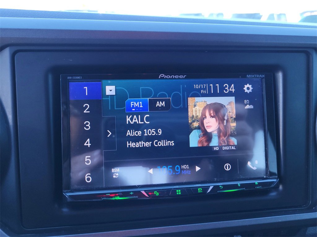 Used 2017 Toyota Tacoma TRD Sport w/ Premium & Technology Package image 24