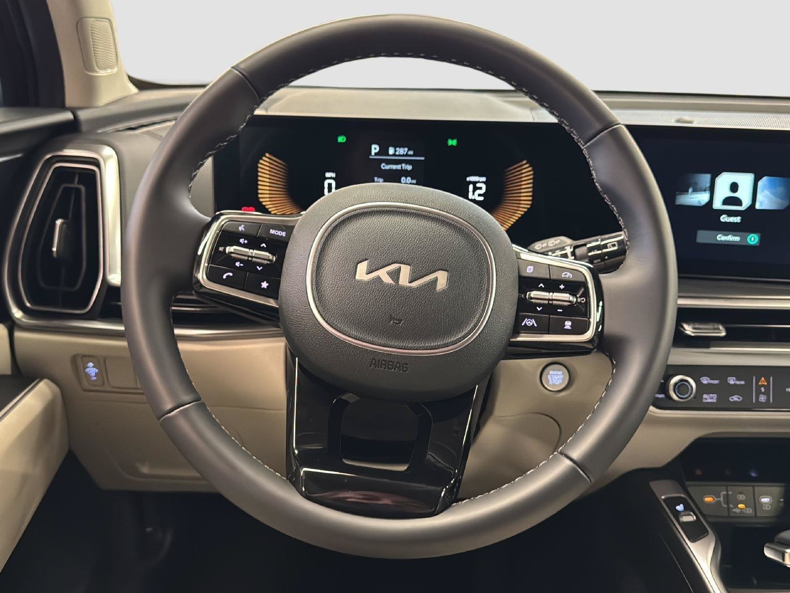 Used 2025 Kia Sorento S AWD/4WD image 11