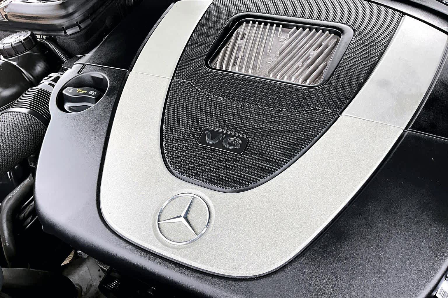Used 2011 Mercedes-Benz C 350 Sport image 31