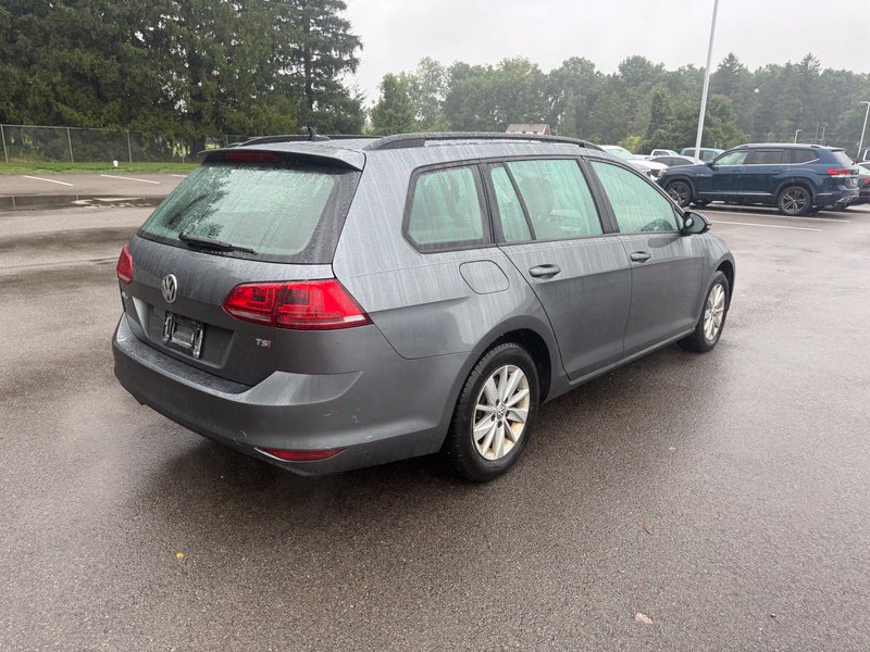 Used 2015 Volkswagen Golf S FWD image 11