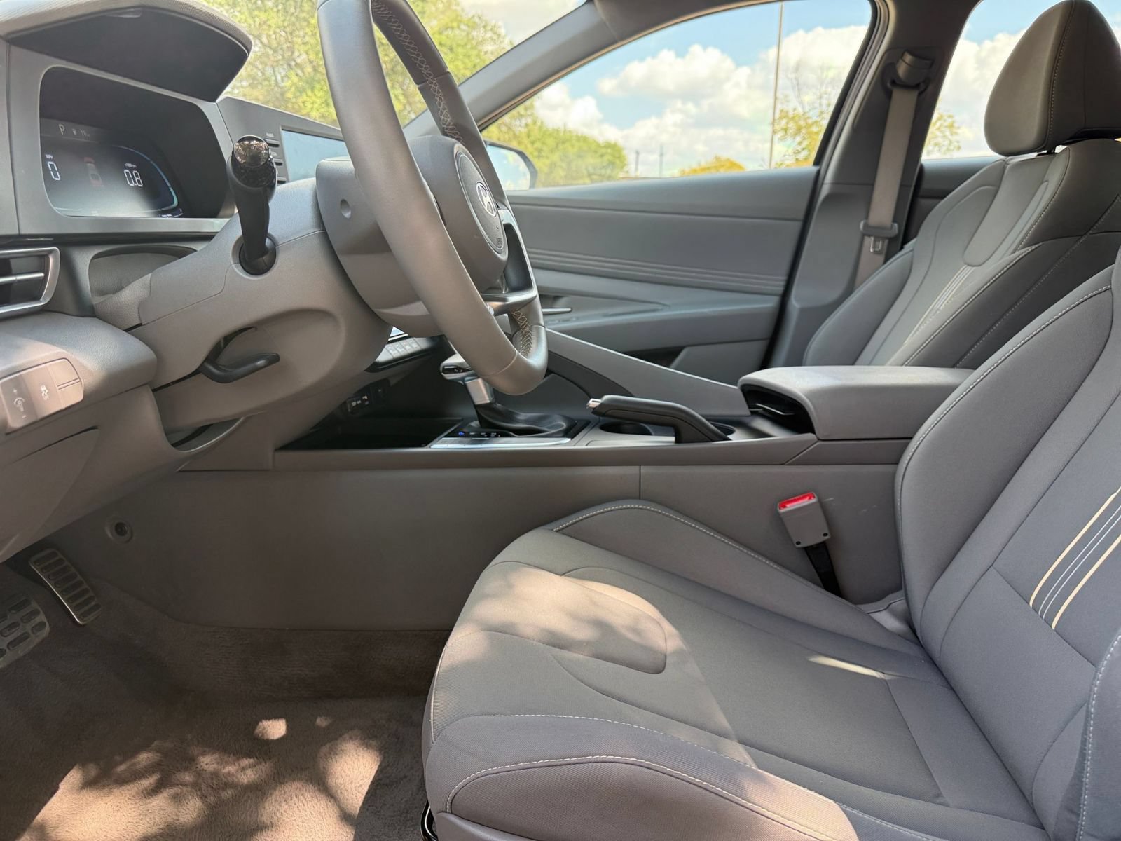 Used 2026 Hyundai Elantra Sport FWD image 26
