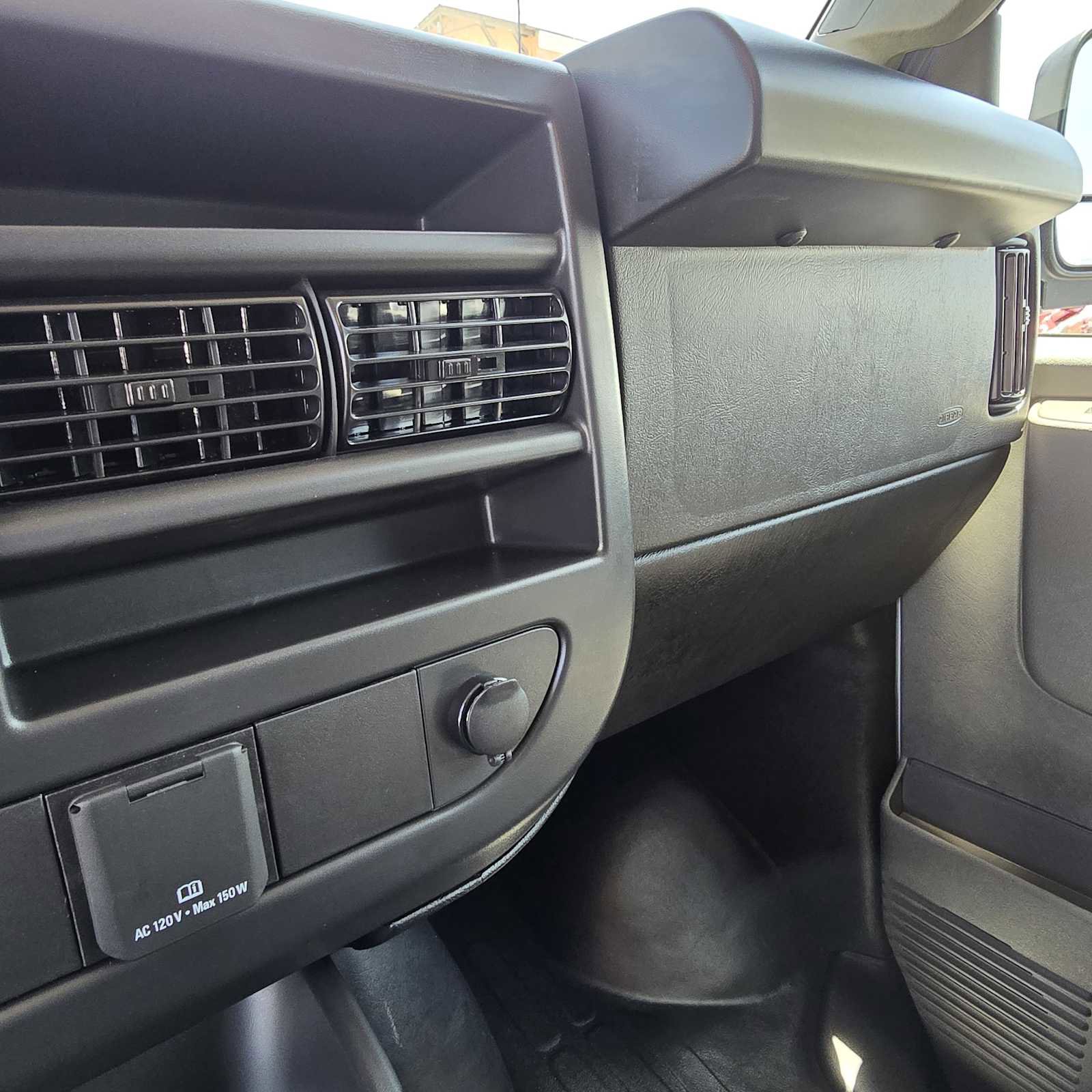 New 2025 Chevrolet Express 2500 w/ Driver Convenience Package image 39