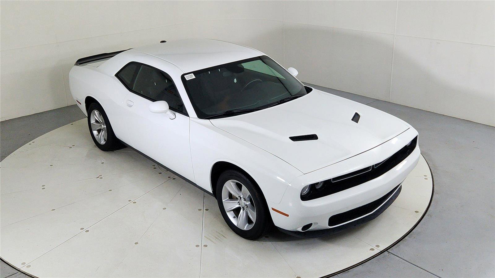 Used 2023 Dodge Challenger SXT image 13