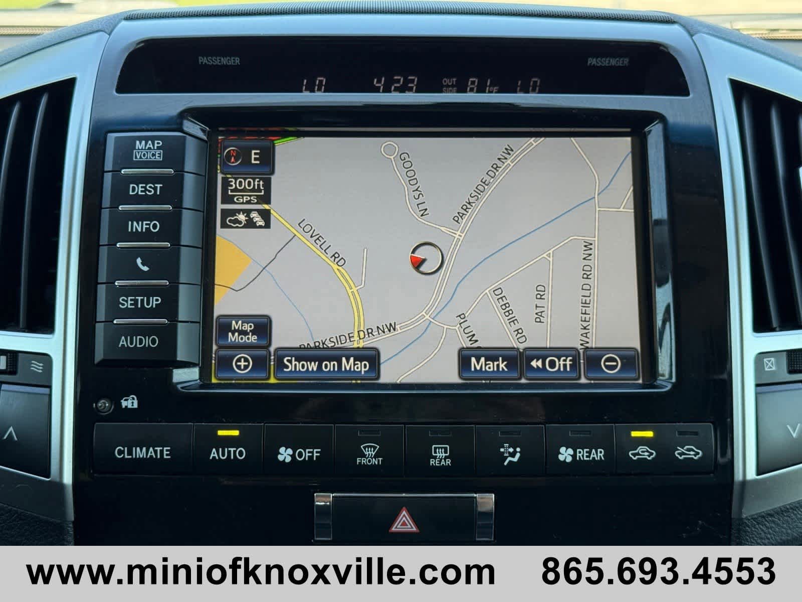 Used 2015 Toyota Land Cruiser AWD/4WD image 26